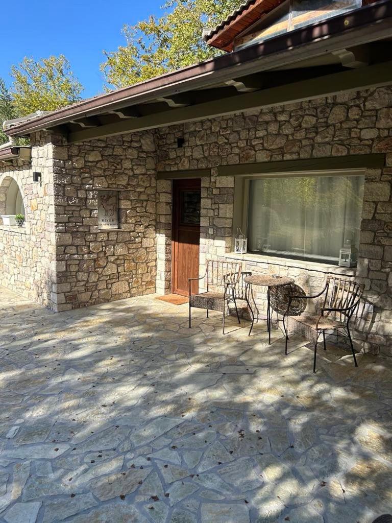 River Country Kalavryta Exterior foto